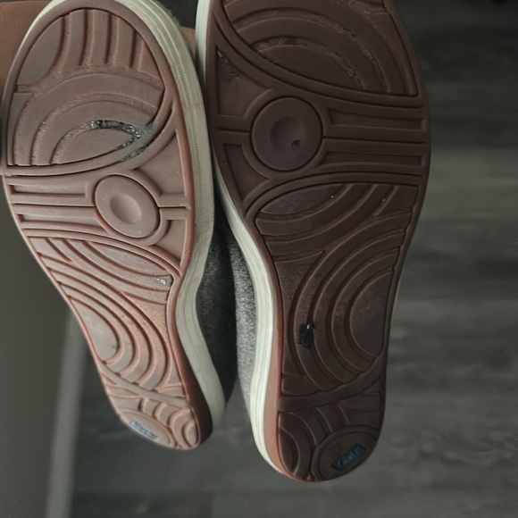 Gray Keds boat shoe slip on - Picture 5 of 6